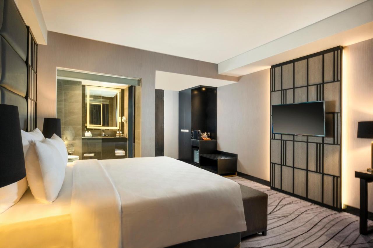 Grand Swiss-Belhotel Darmo Sorabaya Extérieur photo