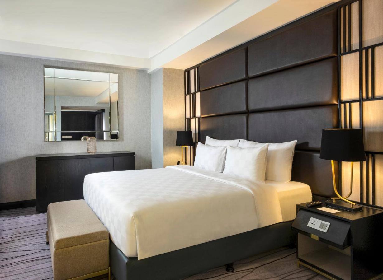 Grand Swiss-Belhotel Darmo Sorabaya Extérieur photo
